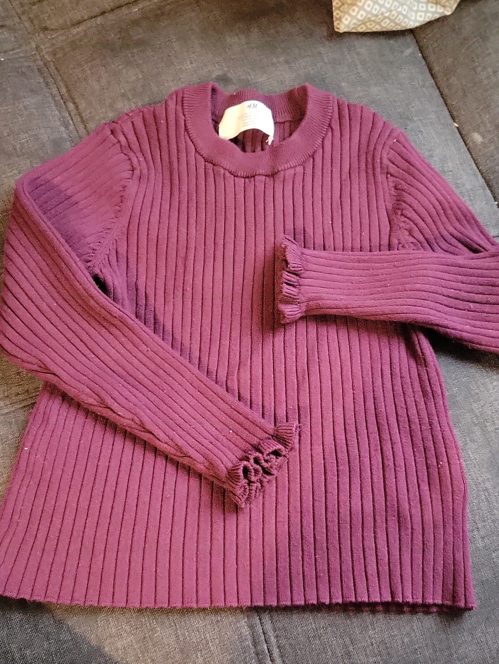 H&M Burgundy Ribbed Crewneck Sweater